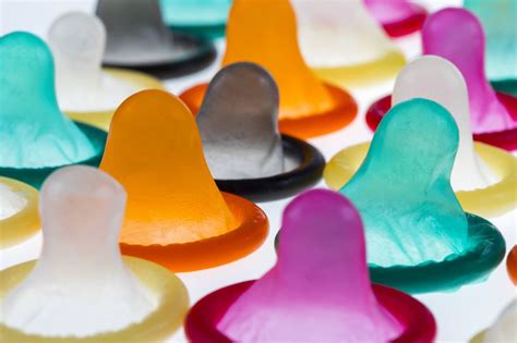 Blowjob ohne Kondom gegen Aufpreis Prostituierte Marke